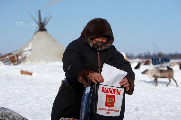 表現(xiàn)出色！倫納德高效砍下36分8籃板2蓋帽[多圖]
